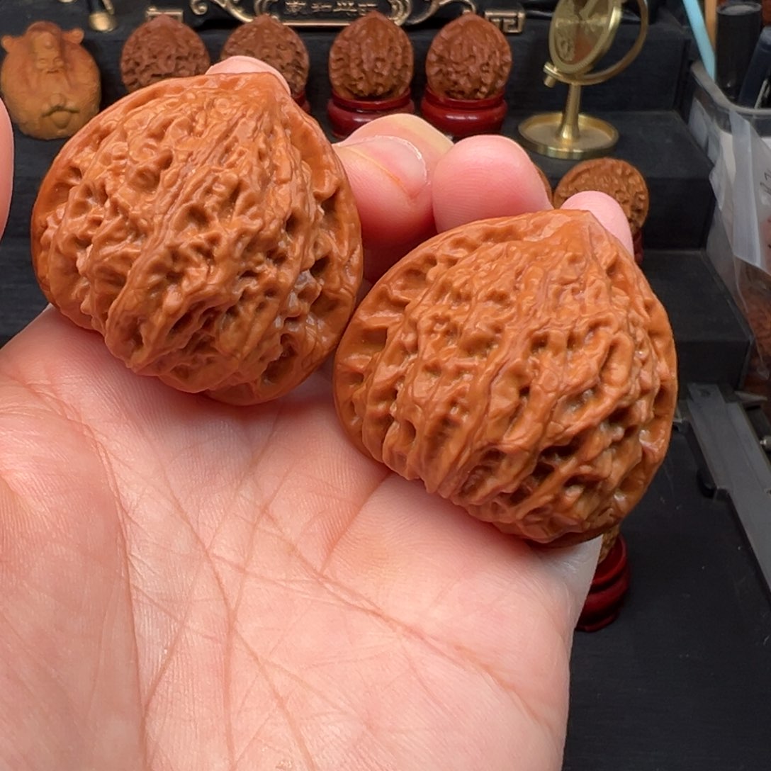 文玩核桃吊坠39全品金牛