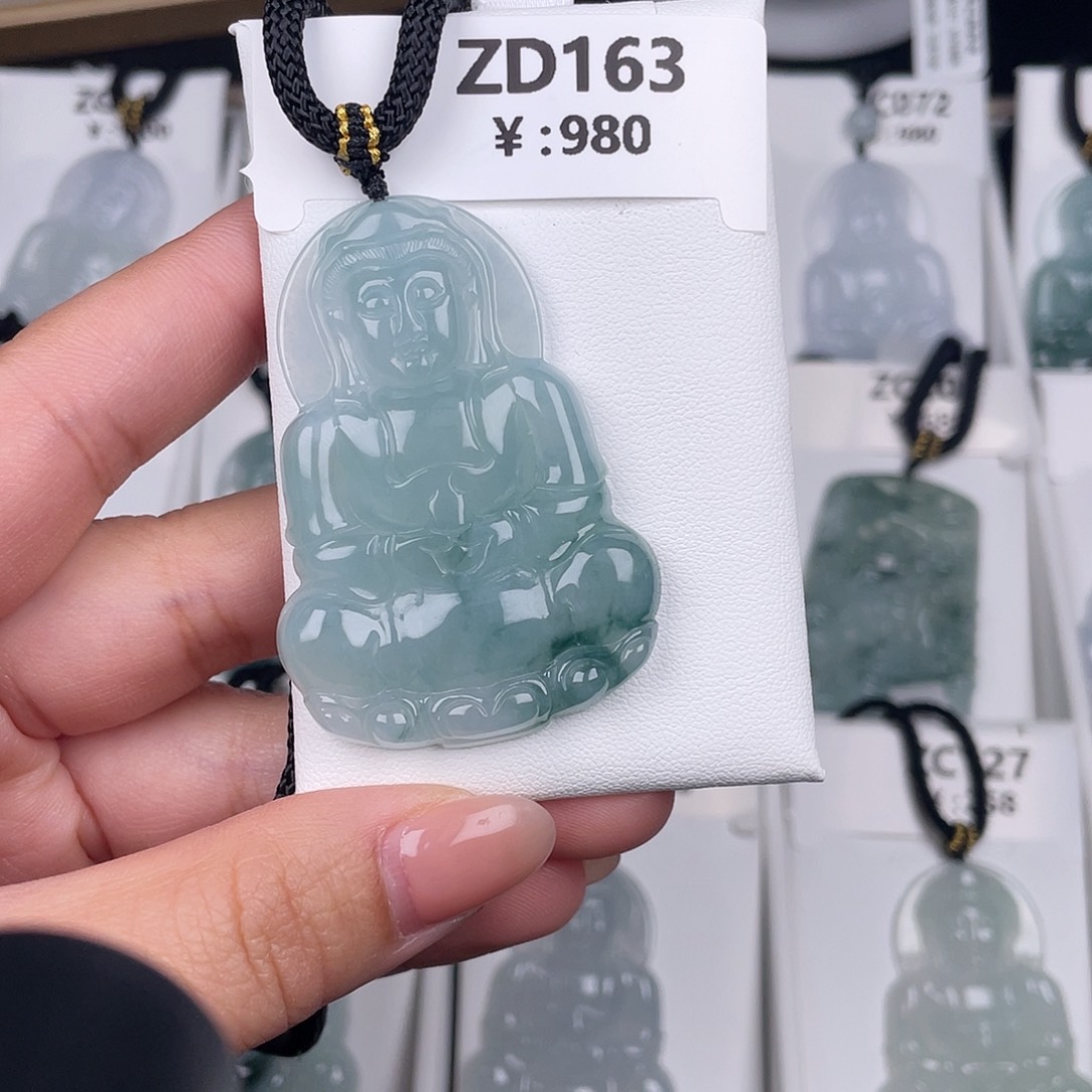 翡翠未镶嵌颈饰zd163