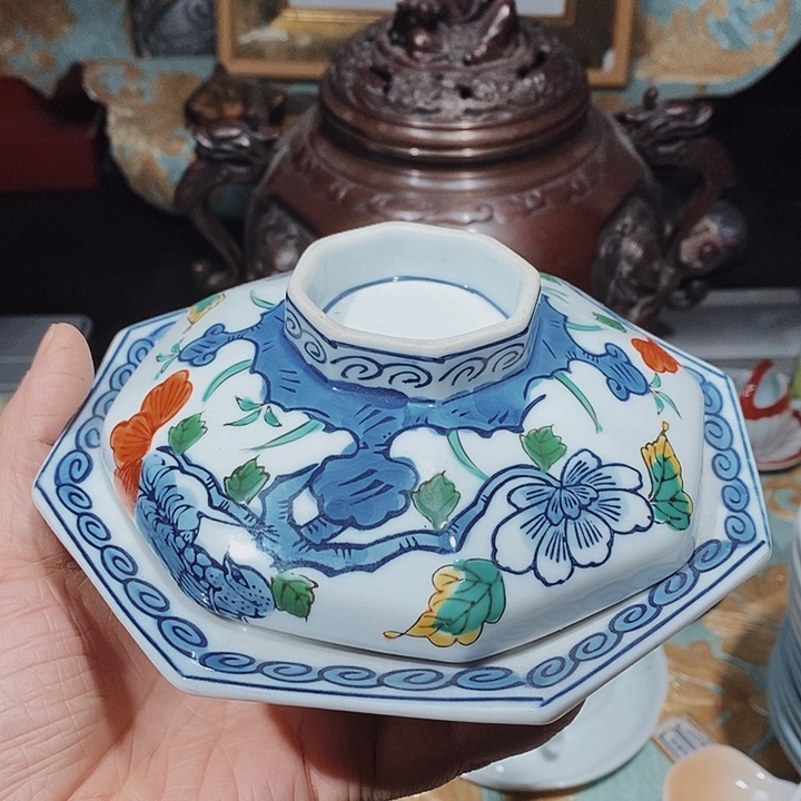 瓷片新年快乐。万事如意