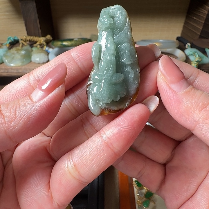 小****翡翠未镶嵌手镯翡翠99