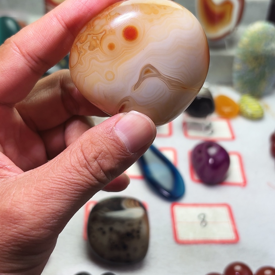 飝***玛瑙/玉髓未镶嵌颈饰