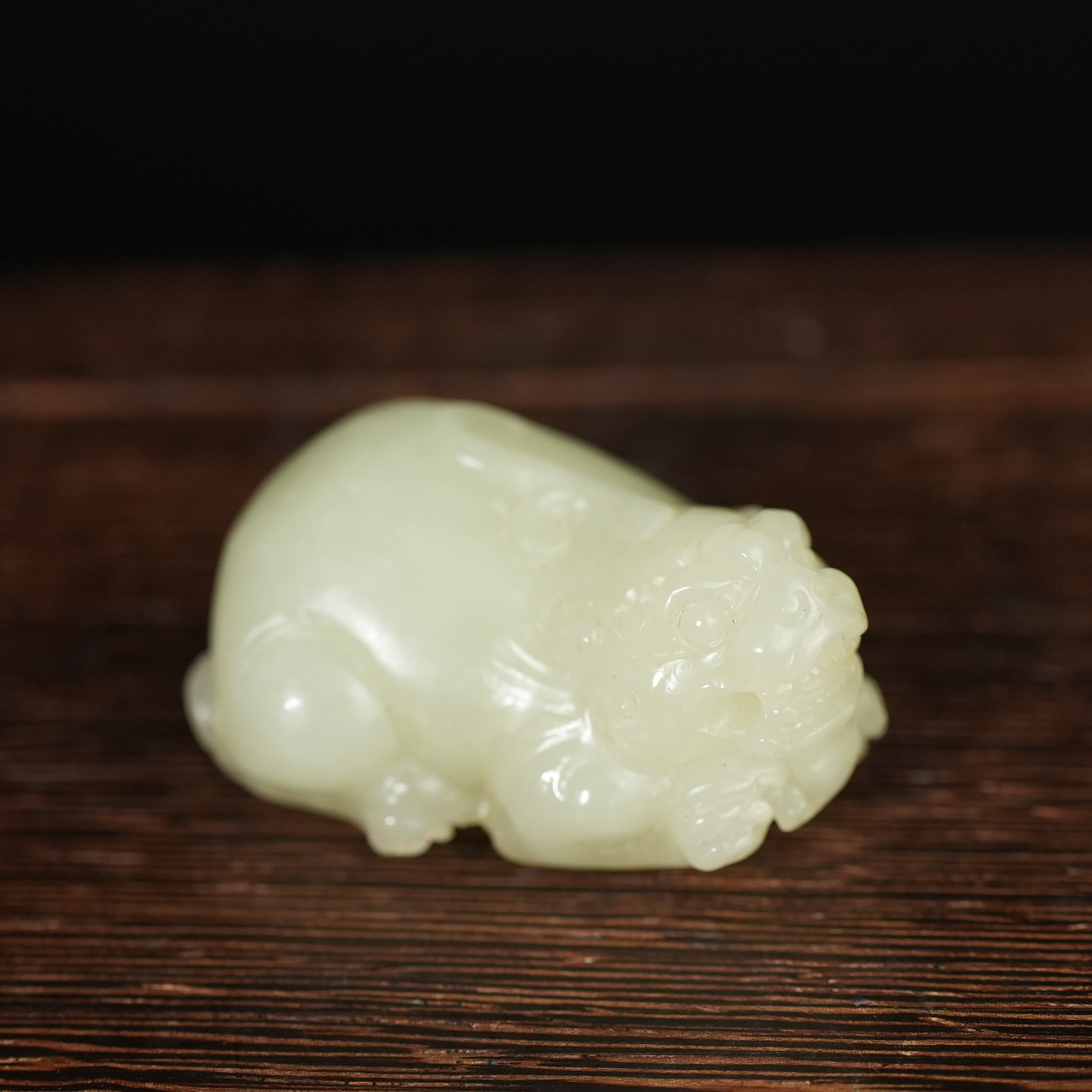 二十世纪中后期和田玉貔貅把件ACZL250616091