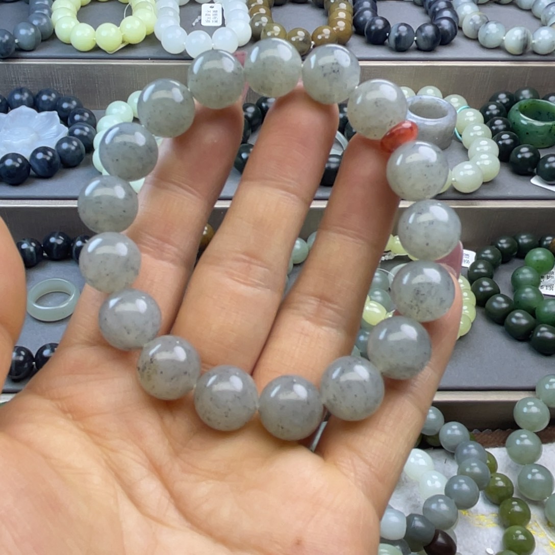 未镶嵌和田玉手链