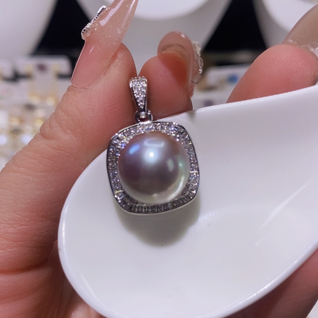 淡水珍珠颈饰合金