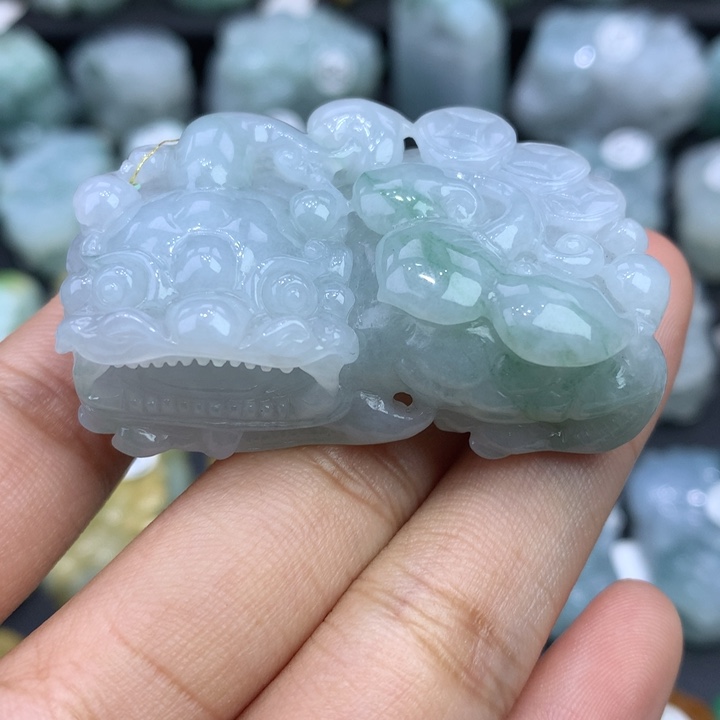 翡翠未镶嵌颈饰天然缅甸翡翠