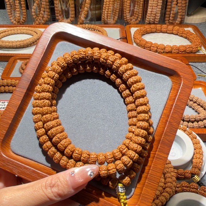 金刚菩提吊坠蘭*王泰森天花板长串