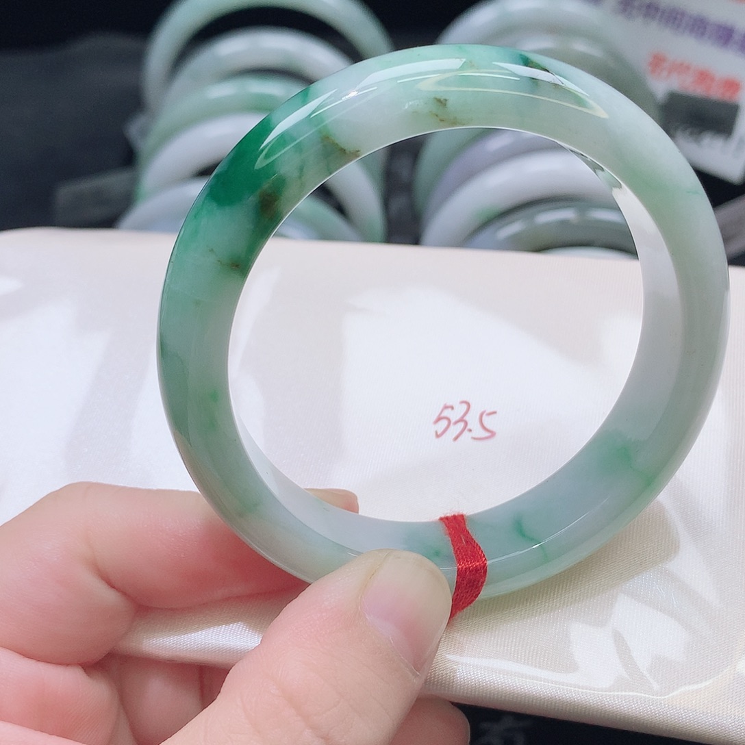 翡翠未镶嵌手镯38