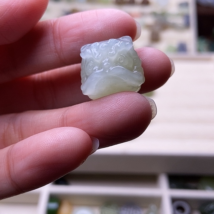 小***e和田玉未镶嵌手链