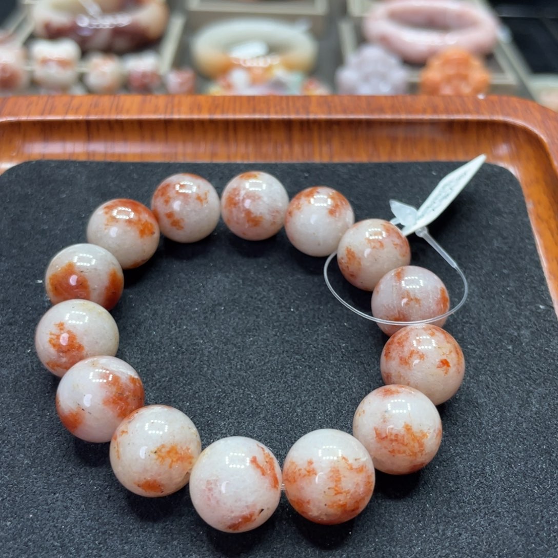 未镶嵌手镯石英岩玉