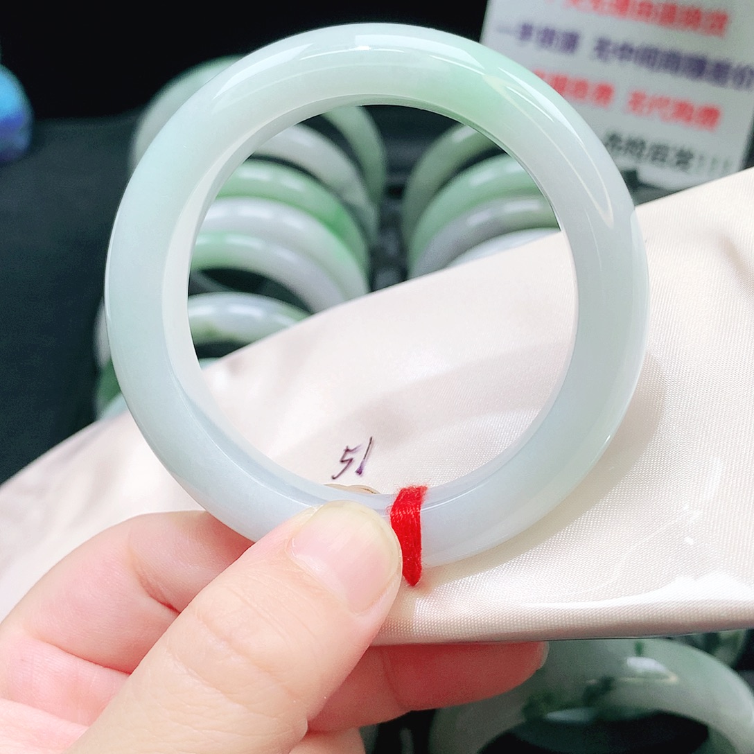 翡翠未镶嵌手镯261