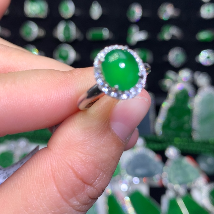 【闪购商品】翡翠颈饰银S925镶嵌天然翡翠