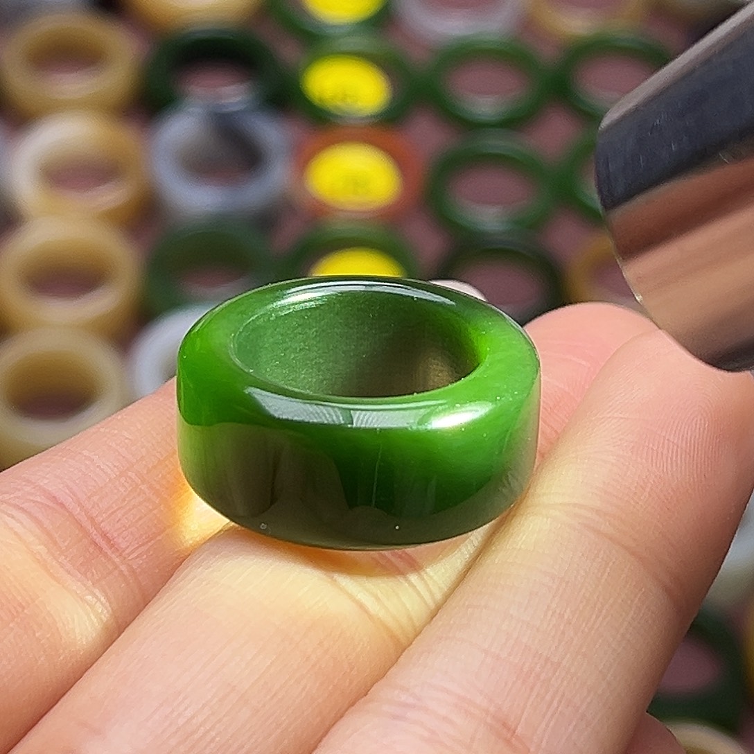 和田玉未镶嵌戒指17.0碧玉