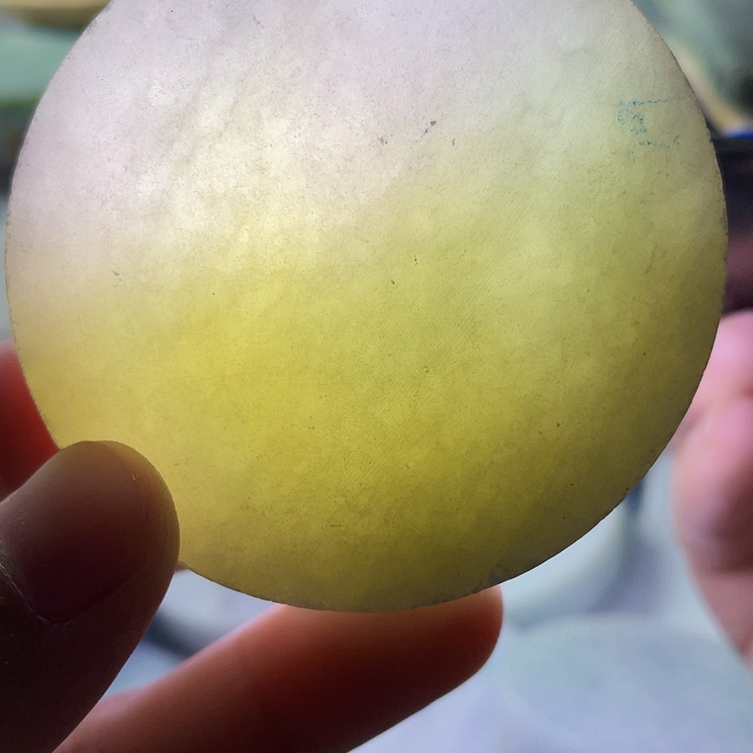 翡翠颈饰未镶嵌毛料38
