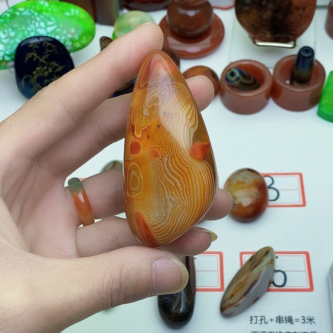 玛瑙/玉髓未镶嵌珠宝奇石