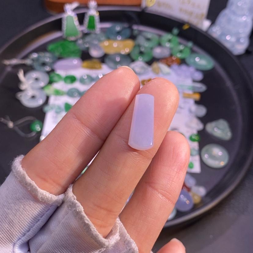 【闪购商品】翡翠挂件未镶嵌牌