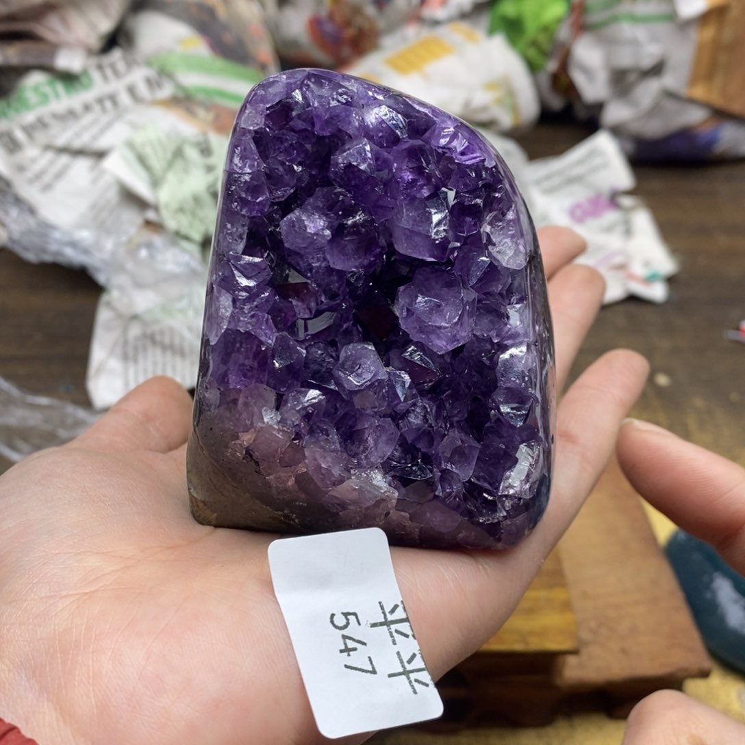 紫晶乌拉圭未镶嵌