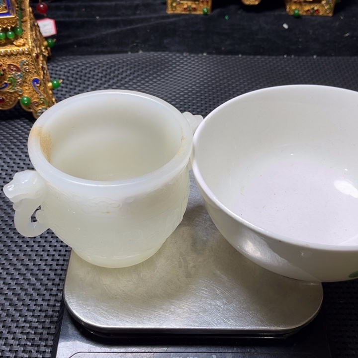摆件《**》瓷器和陶器都