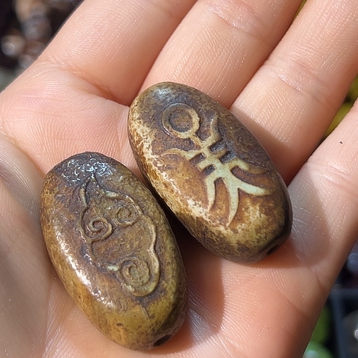 玛瑙/玉髓合金颈饰