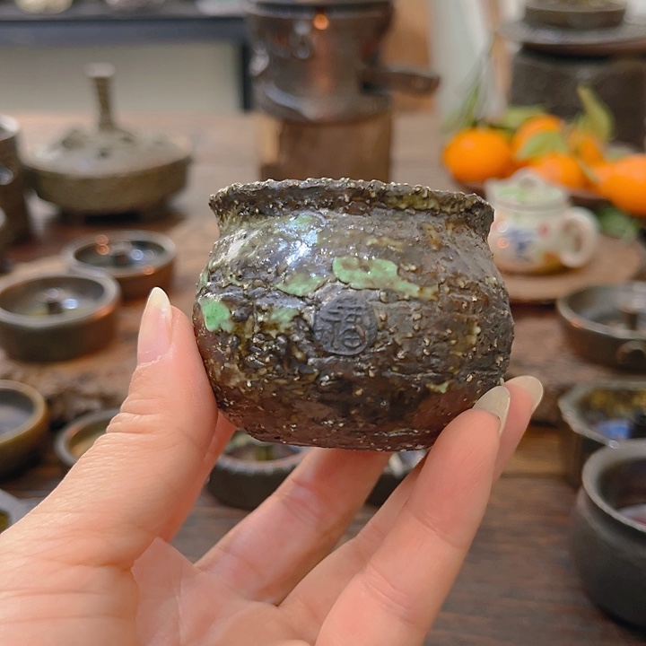 泠***爔小福泥陶艺茶几风