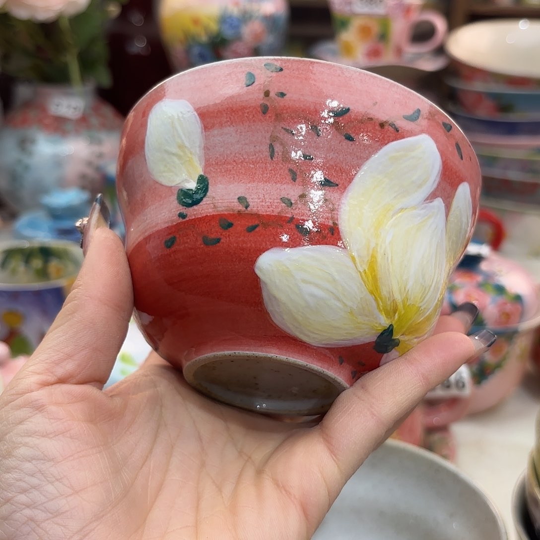 瓷片在干嘛我也在洗头发