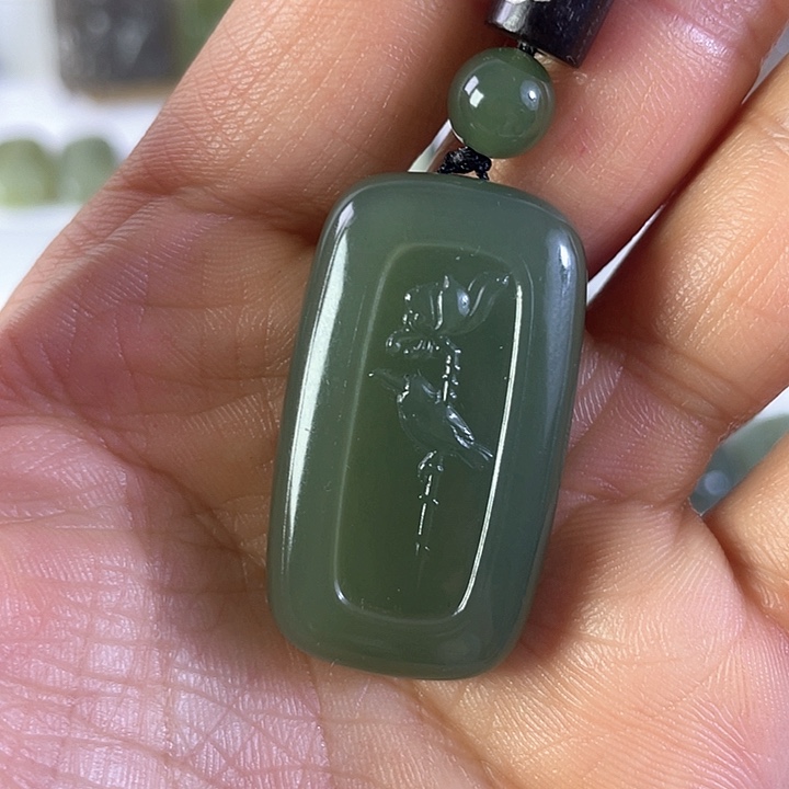 和田玉吊坠(赠链)未镶嵌