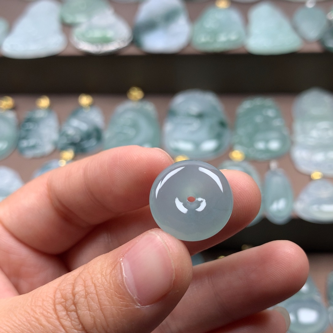 颈饰未镶嵌翡翠好*天然翡翠