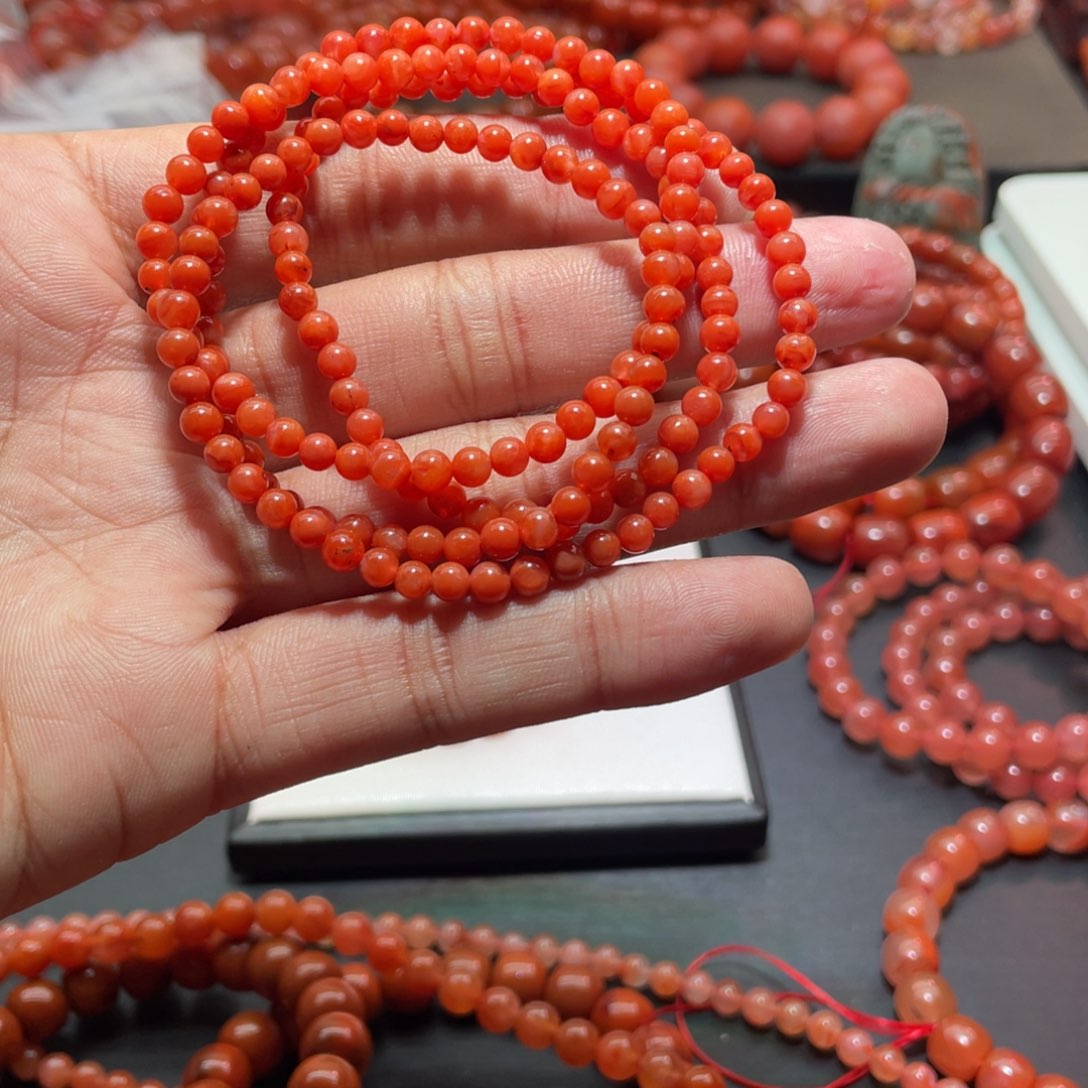 南红玛瑙手链未镶嵌