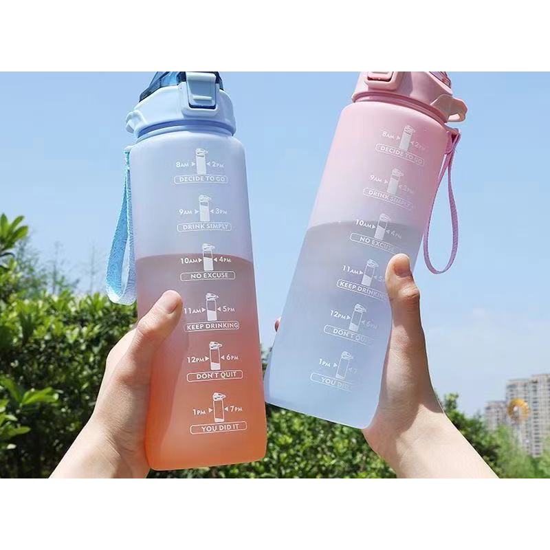 新款渐变色大容量手提带刻度吸管水杯(900ml)Z0277