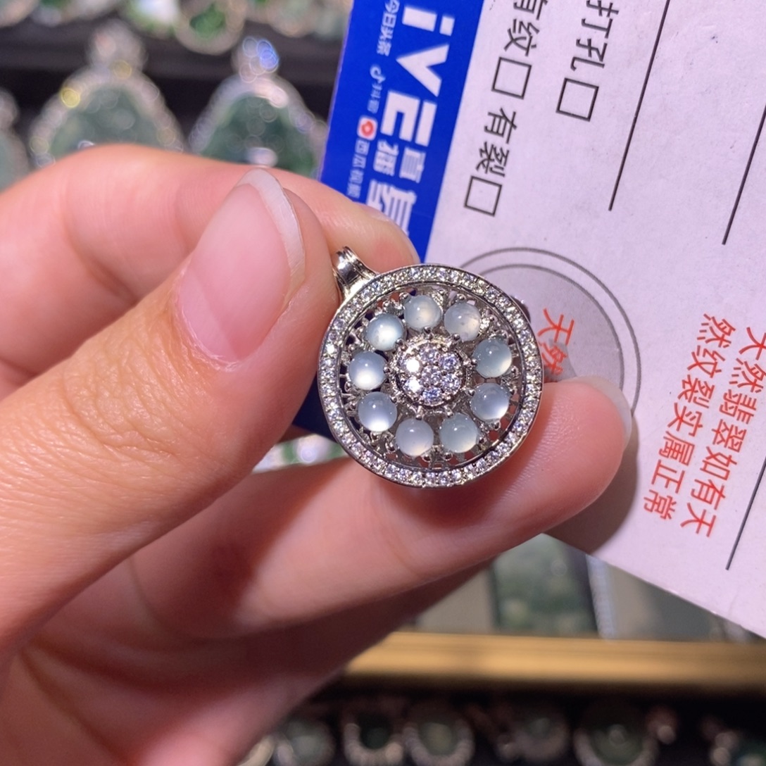 翡翠未镶嵌颈饰天然