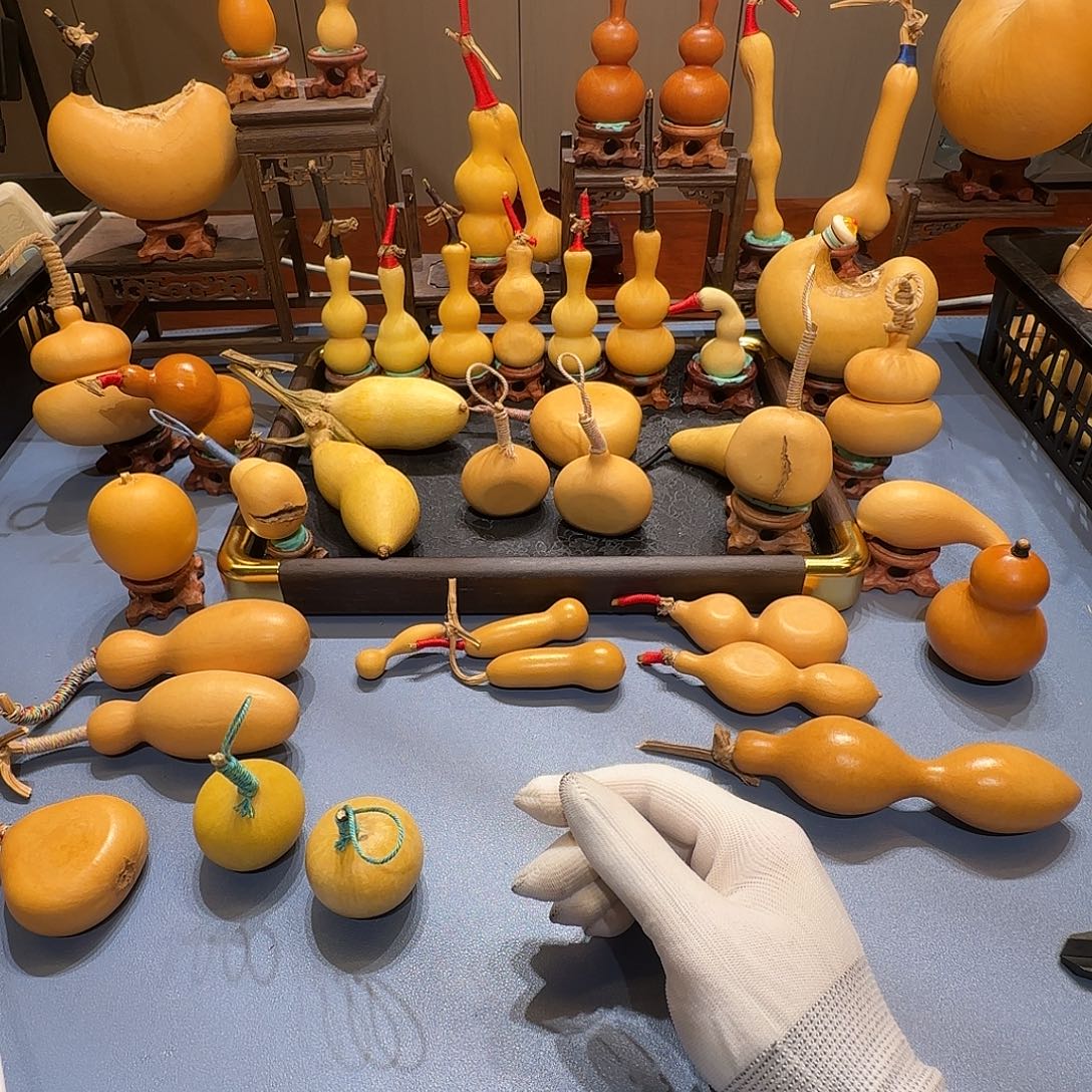 马***蝶大叶紫檀（黑酸枝木类）