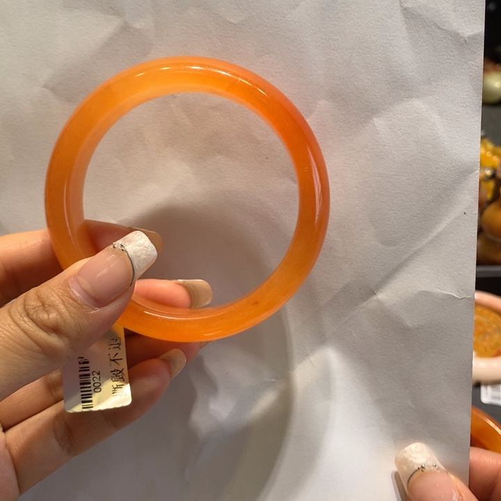 石英质玉（黄龙玉）未镶嵌手镯爱****?