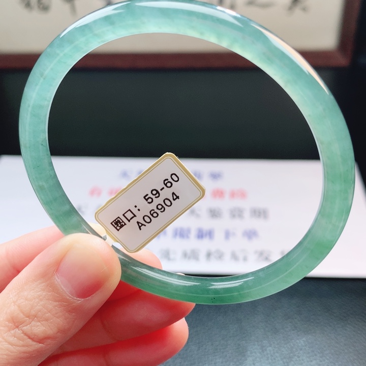 翡翠未镶嵌手镯翡翠手镯25