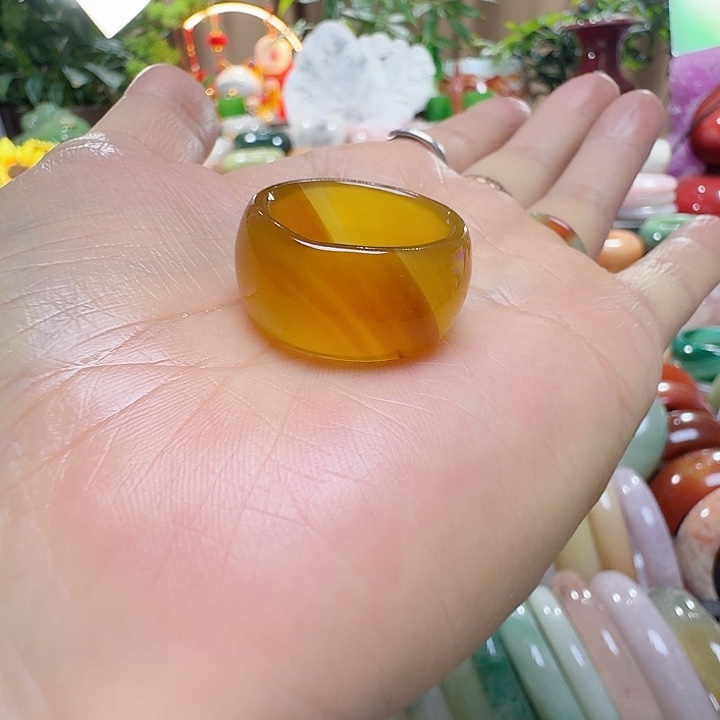 崔***.玛瑙/玉髓未镶嵌戒指