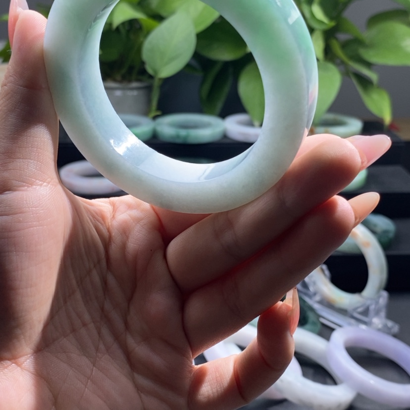 【闪购商品】定制翡翠翡翠手镯未镶嵌梅****）