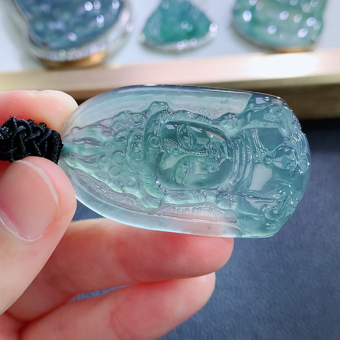 翡翠未镶嵌颈饰翡翠