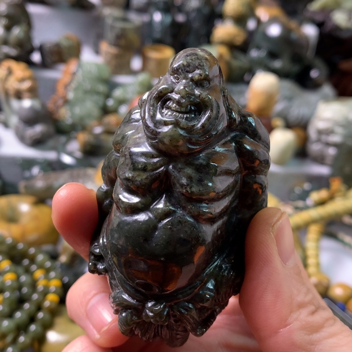 未镶嵌岫岩河磨玉（透闪石质玉）把件用****7