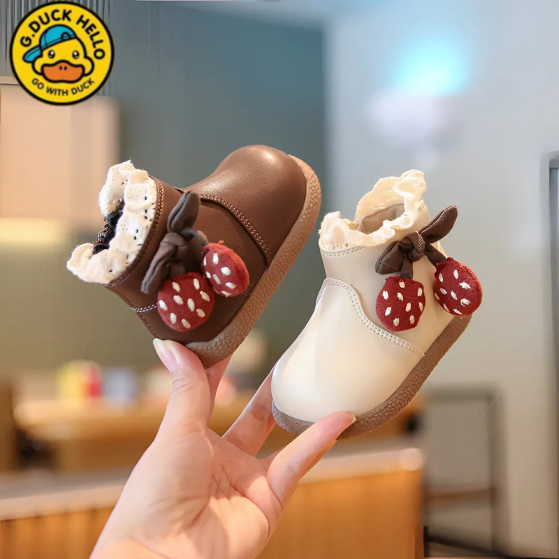 小黄鸭女童樱桃花边靴舒适保暖宝宝婴儿鞋软底小童公主鞋女宝靴子