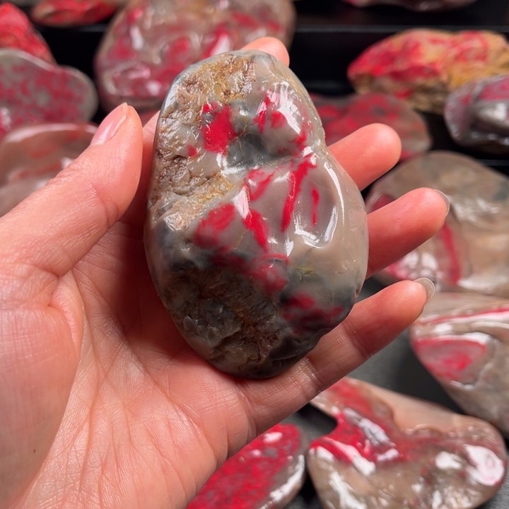 昌化鸡血石昌化鸡血石原石