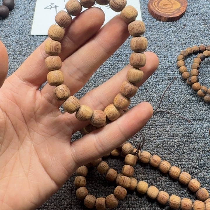 藤类白油单圈老邢珠1.0降真香