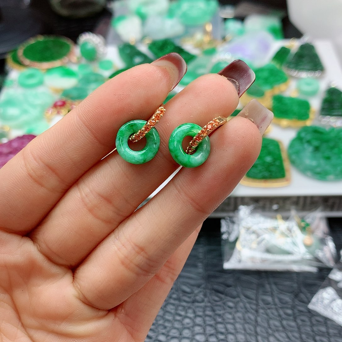 【闪购商品】翡翠耳饰未镶嵌，