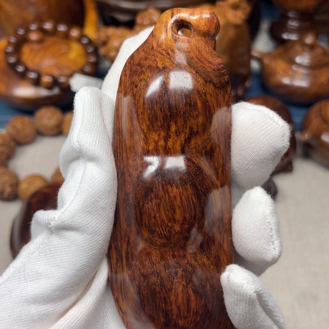 黄花梨/降香黄檀手把件