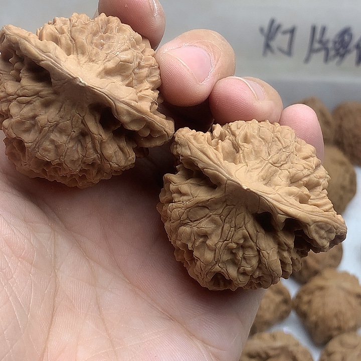 S****吊坠文玩核桃46龙鼎官帽
