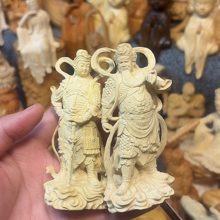 黄杨木黄杨木瑕疵关公微驼