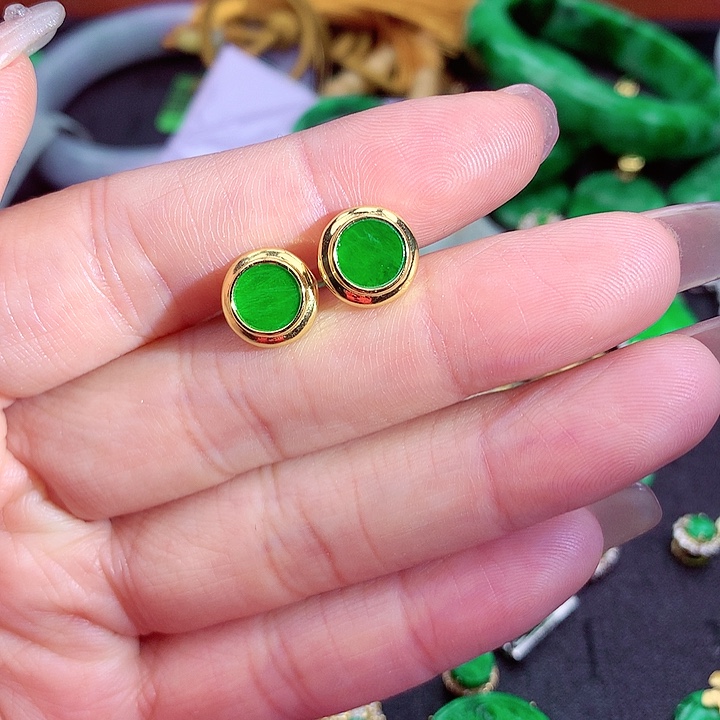 翡翠颈饰银S925镶嵌翡翠