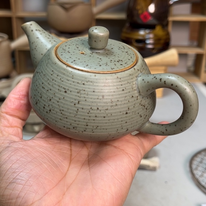 壶这曲儿有毒、根本停不下来的 #茶生活 #炭炉 #围炉煮茶