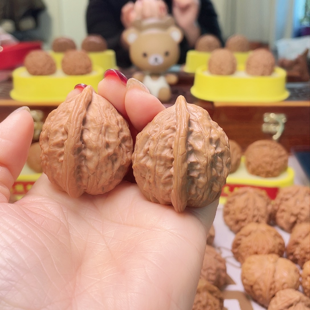 文玩核桃吊坠大红袍37