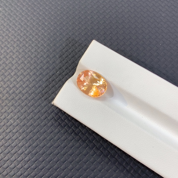 蓝宝石裸石未镶嵌帕帕拉恰8.31ct