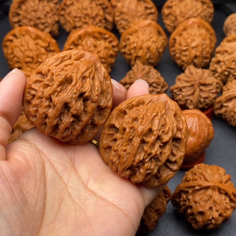 【闪购商品】文玩核桃把件虎头