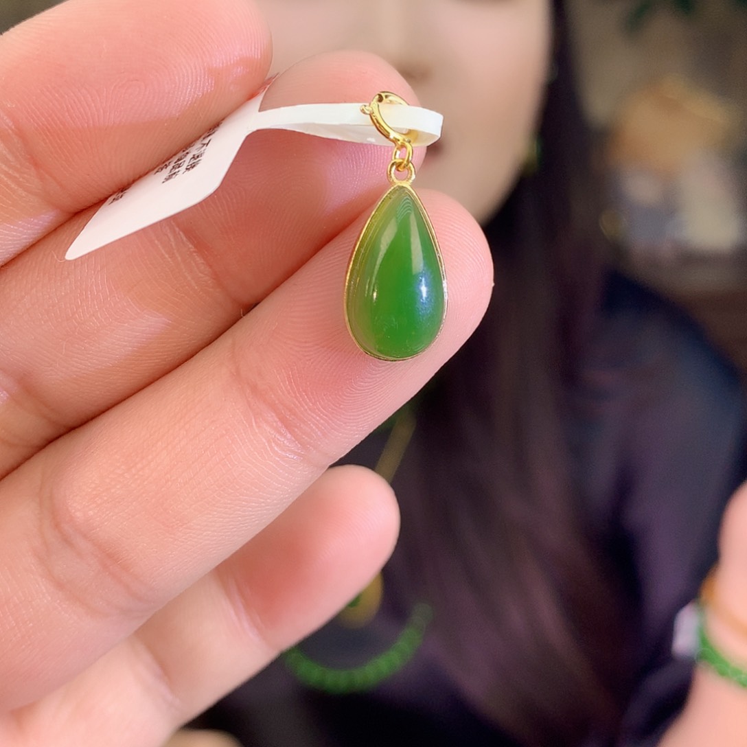 吊坠(不含链)银S925镶嵌和田玉（碧玉）吊坠