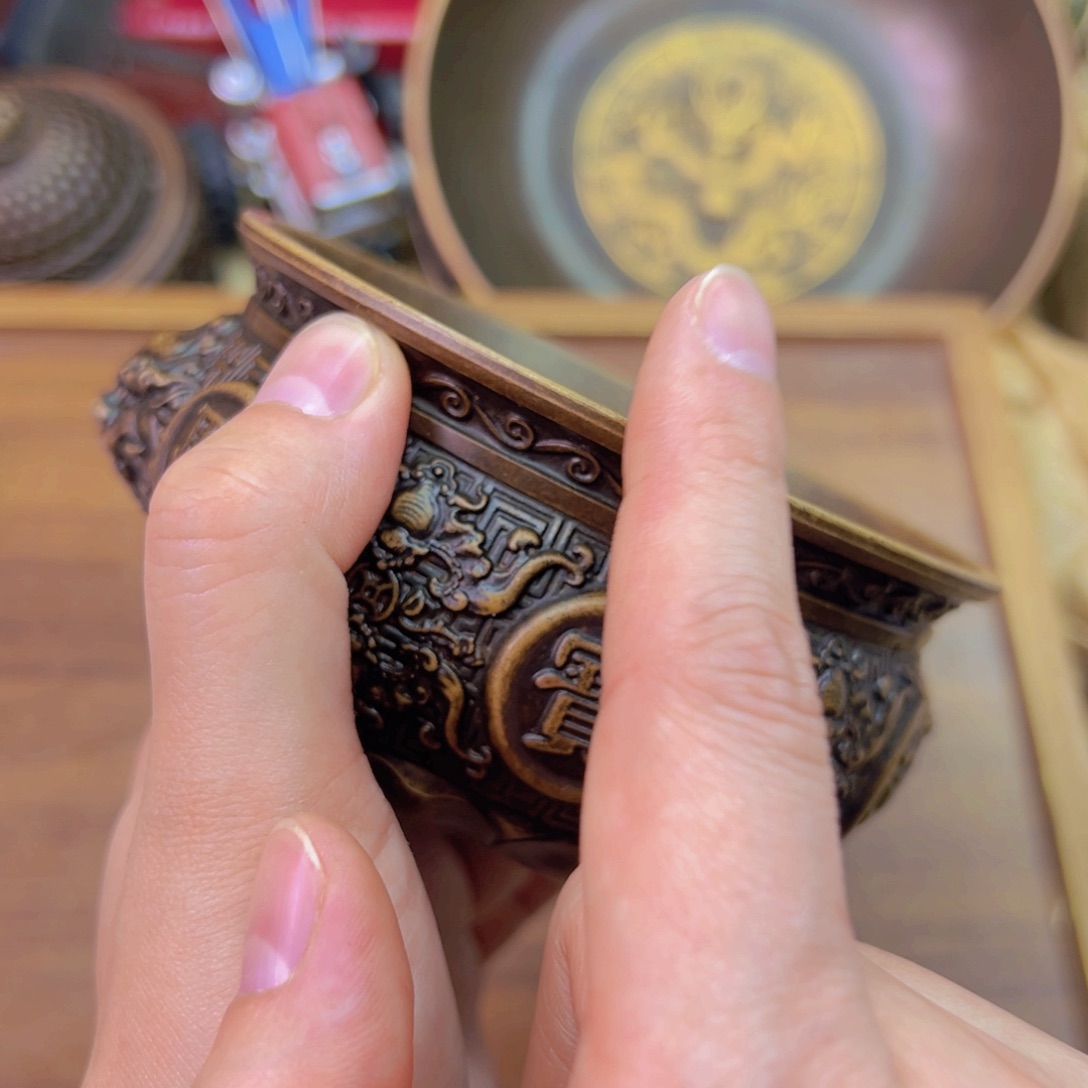 原矿风磨铜金蟾聚宝盆